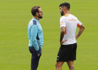 Las tensas horas en el Valencia antes del duelo ante el Elche