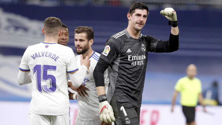 Un Madrid de puñetazo y anestesia