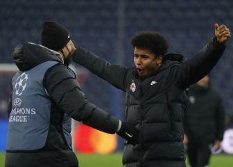 Adeyemi da un paso por el Barça