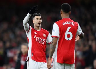 El Arsenal se impone y manda ante el West Ham
