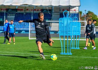 Ibiza y Sporting quieren cerrar el año con una alegría