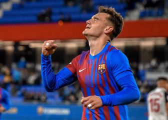 Xavi no mira el dni: Jutglà pasa por delante de Luuk