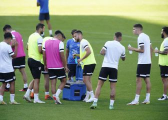 El Málaga anuncia seis positivos en el primer equipo