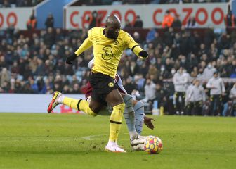 Lukaku destroza al Villa