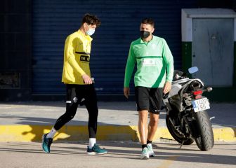 El Elche anuncia 12 positivos