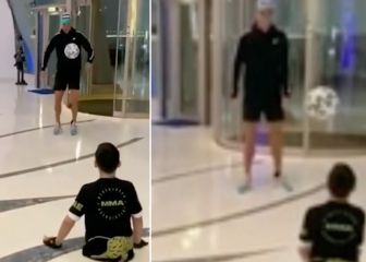 El gran gesto de Cristiano Ronaldo en la puerta de su hotel con un niño sin piernas