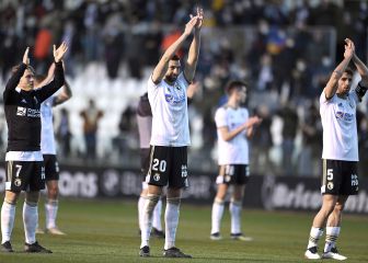 Aprobados y suspensos en el Burgos: El Amorebieta aguó la fiesta de Fin de Año