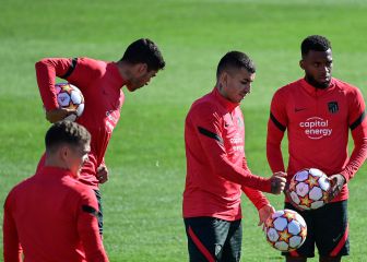 Correa y Luis Suárez, pareja de ataque ante el Rayo Vallecano