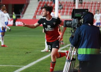 El Mirandés vence al Zaragoza en Anduva pese a las ausencias