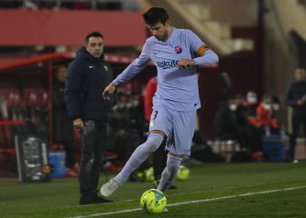 Piqué se remanga con Xavi