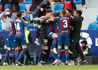 Morales pone el broche a la primera victoria del Levante