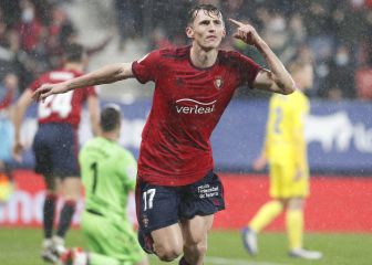 Osasuna revive a costa de un Cádiz hundido e inoperante