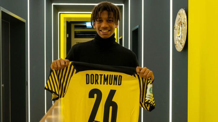 Otro 'robo' del Dortmund