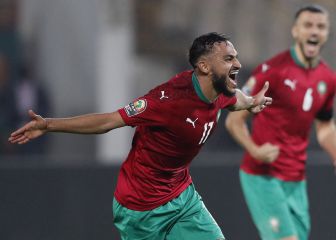 Sofiane Boufal se redime ante los hijos del Pelé africano