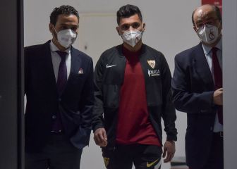 El Sevilla pasa página del derbi pese a la indignación de la afición