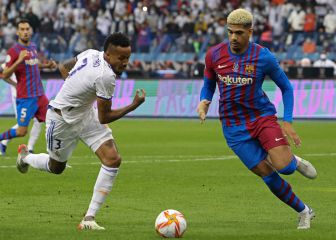 El Barça pone a Araújo en alerta