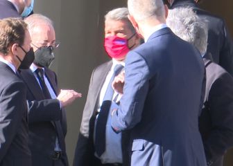 Laporta acudió a la capilla ardiente para despedir a Paco Gento