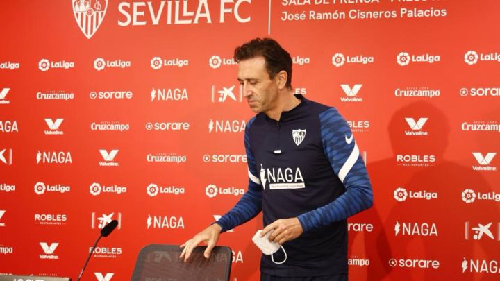 El segundo entrenador del Sevilla, que habló en ausencia del enfermo Julen Lopetegui, elogia al Celta: "Iago Aspas me encanta, es uno de los mejores jugadores de LaLiga".