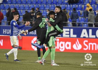 Ojeda y Amir amargan el debut de Martínez