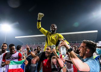 El albiazul Owono, héroe nacional en Guinea Ecuatorial