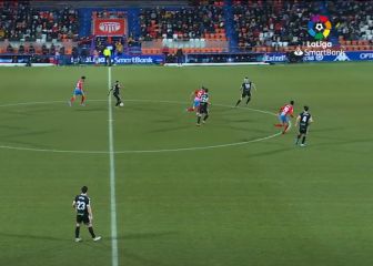 Hay que verlo dos veces para entenderlo: la 'asistencia' que le costó la derrota al Burgos