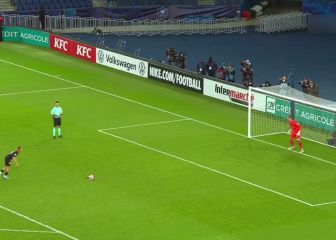 La cara de Xavi Simons justo antes de dejar sin un título a Messi y Mbappé