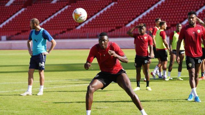 Umar Sadiq es la gran baza del Almera para el punto de inflexin