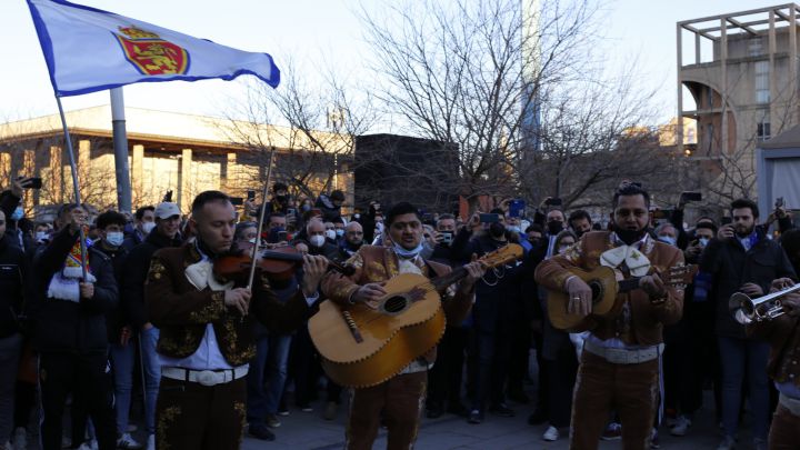El zaragocismo acompaña a los mariachis en las protestas