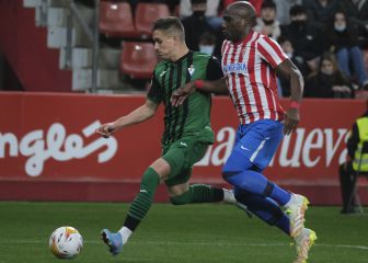 Un gol de Corpas afianza al líder y frena la ilusión del Sporting