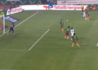 El fallo estrepitoso del arquero de Camerún en la Copa África