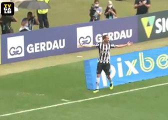 El golazo de cabeza de Diego Godín en Brasil