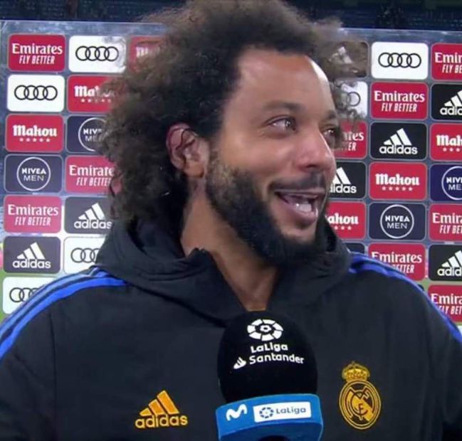 Marcelo, con los ojos llorosos en al entrevista a pie de campo.