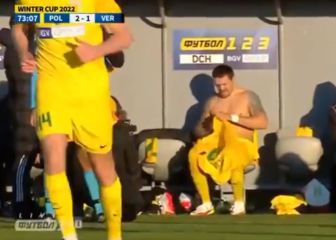 Un campeón de boxeo debuta en el fútbol profesional y su primera jugada es de no creer