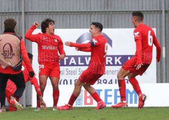 'Harry Potter' Carlos Álvarez guía al Sevilla a los octavos