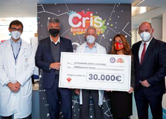 El Atlético dona 30.000 euros a CRIS contra el cáncer