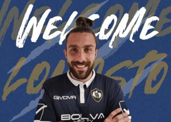 Expulsado en su debut por... ¡orinar en la banda!