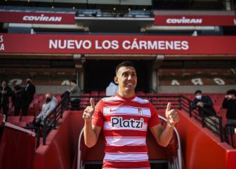 El Granada presenta a Uzuni y repesca a Machís