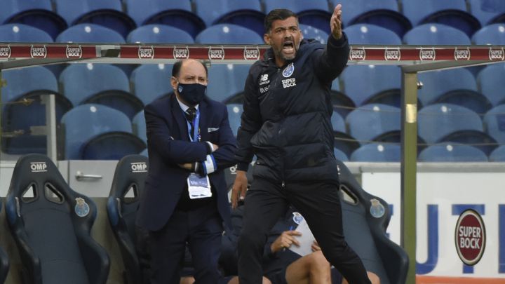El presidente del Sporting denuncia "intentos de agresión" de Vítor Baía y Sérgio Conceiçao... y el Oporto lo niega