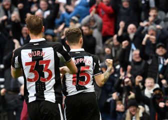 Trippier saca del descenso al Newcastle