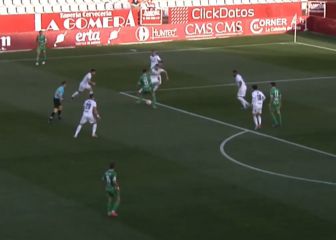 El Albacete golea al Cornellá