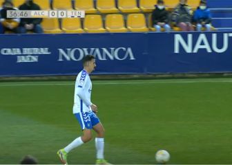 Especialista en bombazos de LaLiga SmartBank: Álex Muñoz
y su misil desde 30 metros