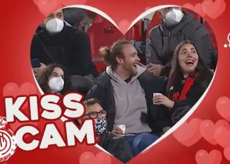 Un aficionado del Mallorca, la 'kiss cam' y lo que ocurre a continuación se ha vuelto viral
