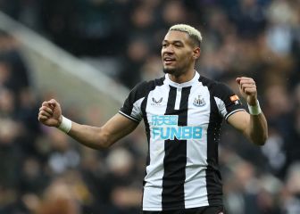 De delantero a centrocampista para Eddie Howe