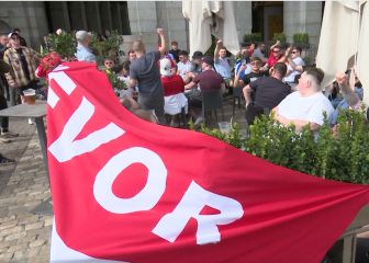 Los hinchas del Manchester United inundan la Plaza Mayor entre cánticos