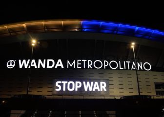 El Wanda Metropolitano se ilumina con los colores de la bandera de Ucrania