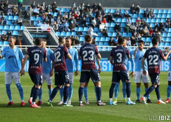 El Ibiza se disfraza de aspirante al ‘play-off’