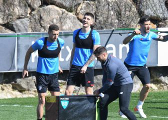 Marcelino tiene perfilado su once para Mestalla, con la única duda de Raúl García o Sancet