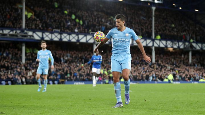 Los árbitros se disculpan con el Everton