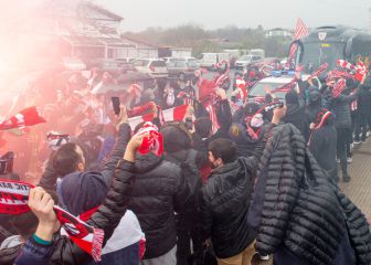 Salida del Athletic alentado hacia el sueño de la tercera final seguida