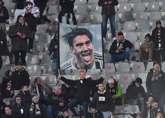 La acogida a Vlahovic: racismo, 10.000 silbatos y Dante Alighieri...